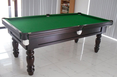 Pool table